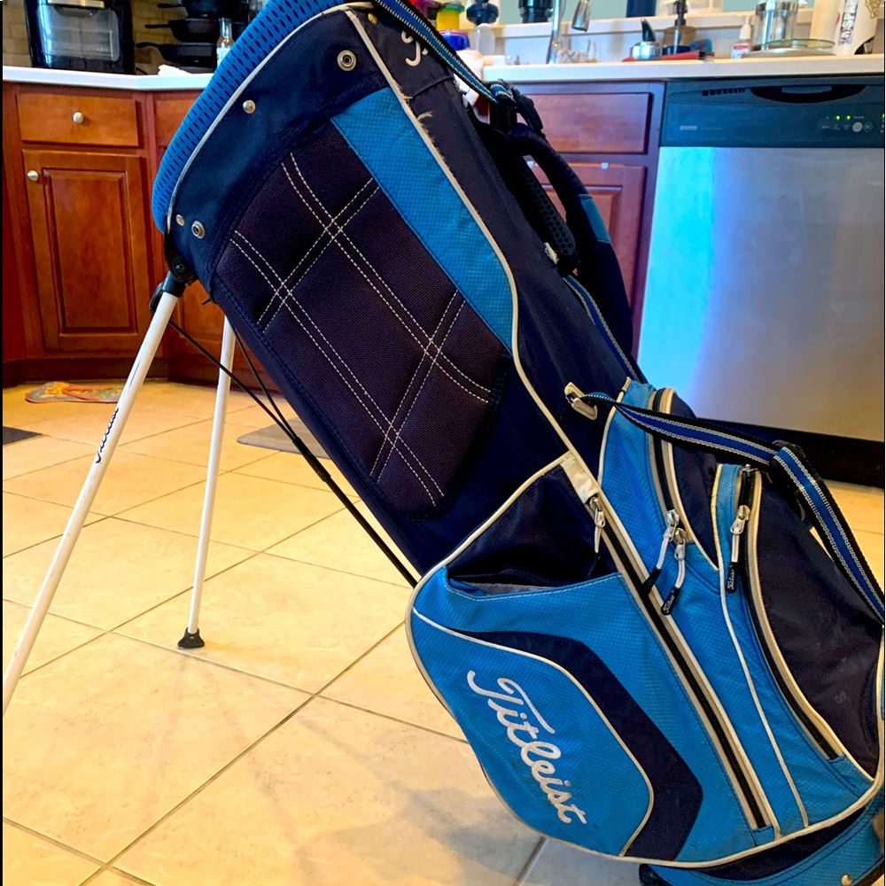 Titleist stand golf bag